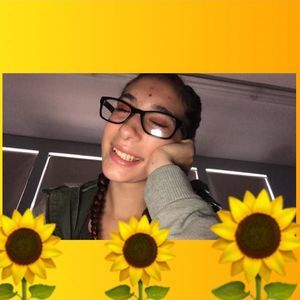 Meet your Posher, Haylee